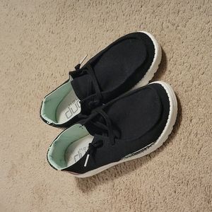 BLACK HEY DUDE WOMENS SHOES 8